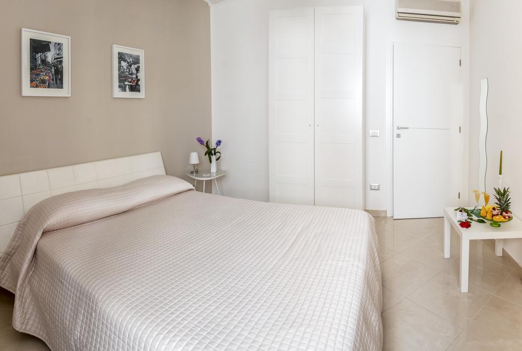 Due Passi Bed and Breakfast Palermo Værelse billede
