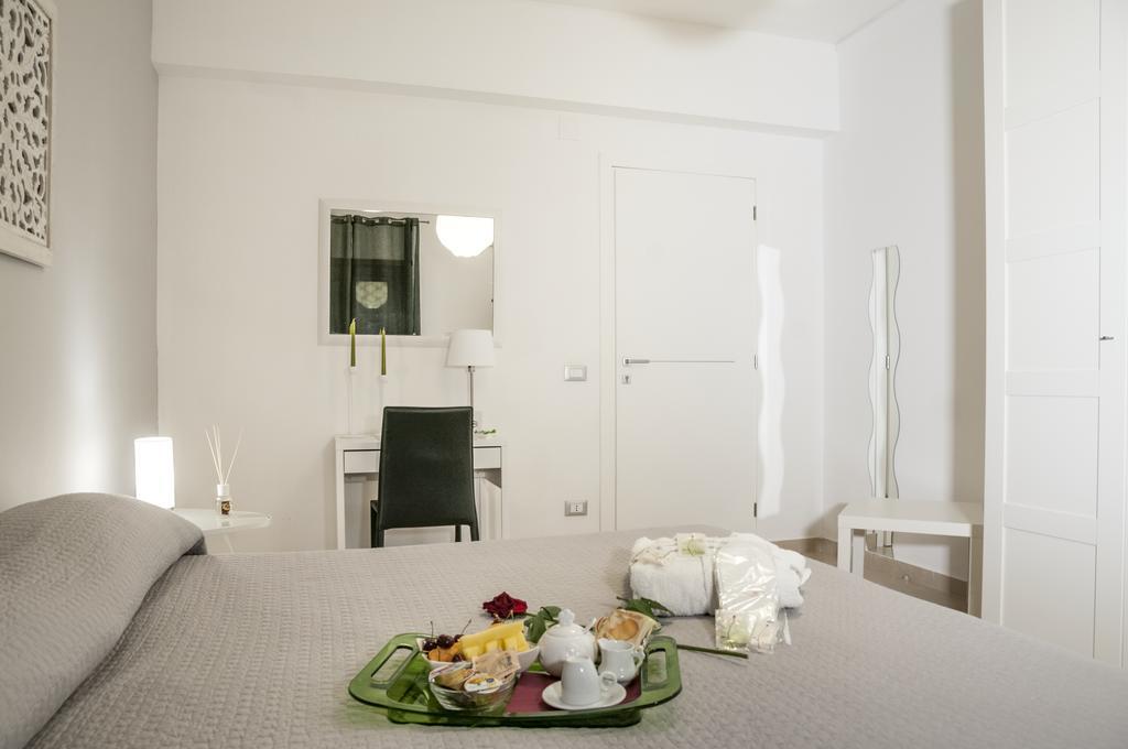 Due Passi Bed and Breakfast Palermo Værelse billede